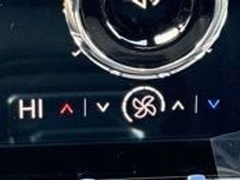 New 2026 GMC Yukon XL Denali image 27