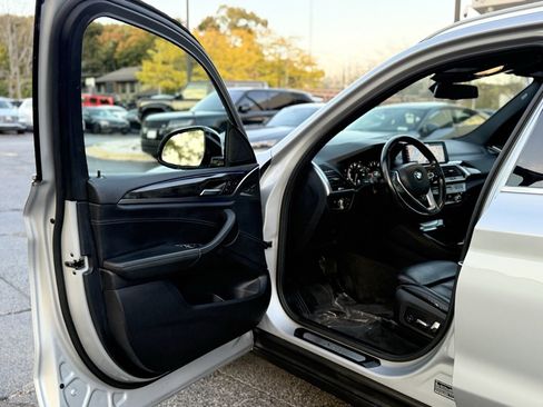 Used 2019 BMW X3 xDrive30i w/ Premium Package image 17