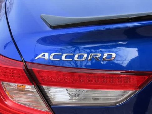 Used 2022 Honda Accord Sport image 7