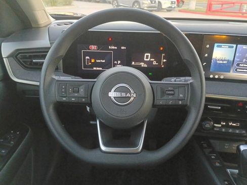 New 2026 Nissan Kicks SV image 8