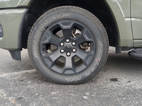 New 2026 RAM 1500 Big Horn AWD/4WD image 9