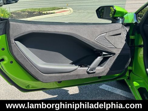 Used 2026 Lamborghini Temerario AWD/4WD image 8