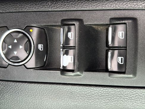 Used 2019 Ford F150 XLT w/ Equipment Group 302A Luxury AWD/4WD image 12