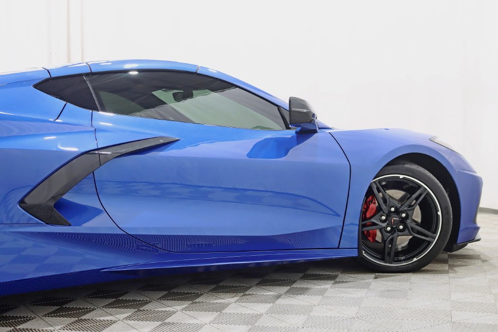 Used 2020 Chevrolet Corvette Stingray Preferred Cpe w/ 2LT Preferred Equipment Group RWD image 10