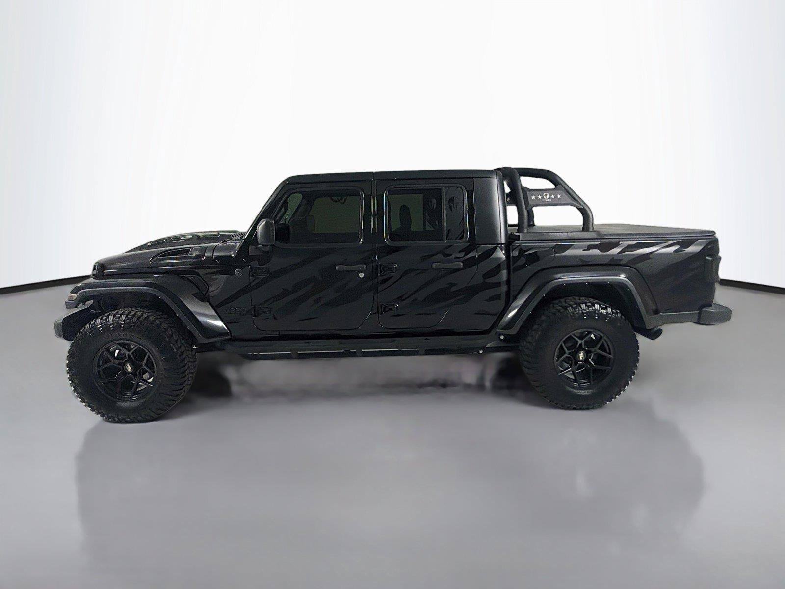 Used 2022 Jeep Gladiator Sport AWD/4WD image 2