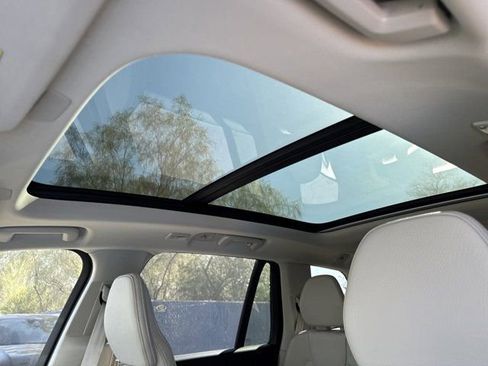 New 2025 Volvo XC90 T8 Plus w/ Protection Package Premier image 19