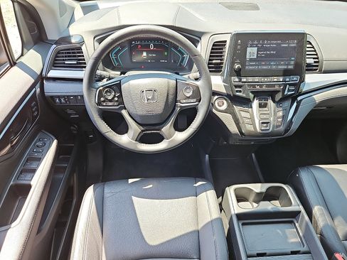 Certified 2023 Honda Odyssey Touring image 11