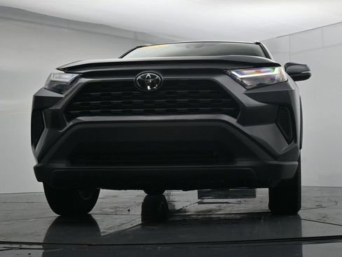 Used 2024 Toyota RAV4 XLE FWD image 34