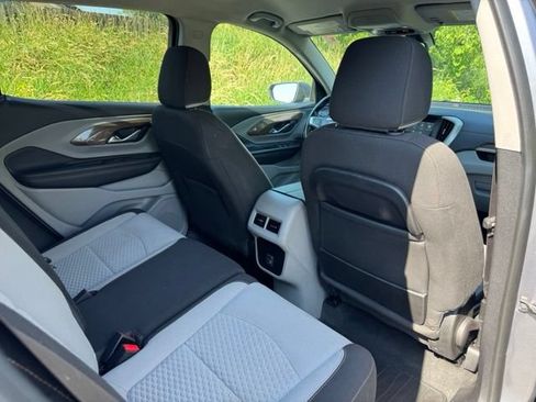 Used 2018 GMC Terrain SLE w/ Driver Convenience Package FWD image 16