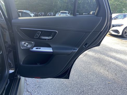 Certified 2025 Mercedes-Benz GLC 300 4MATIC image 42