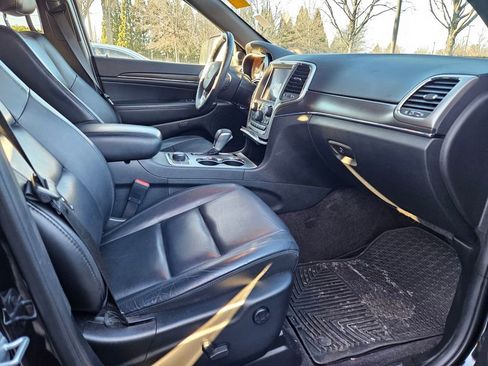Used 2018 Jeep Grand Cherokee Limited image 8