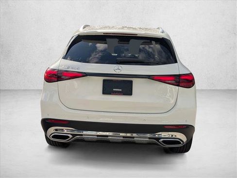 Used 2026 Mercedes-Benz GLC 300 image 7