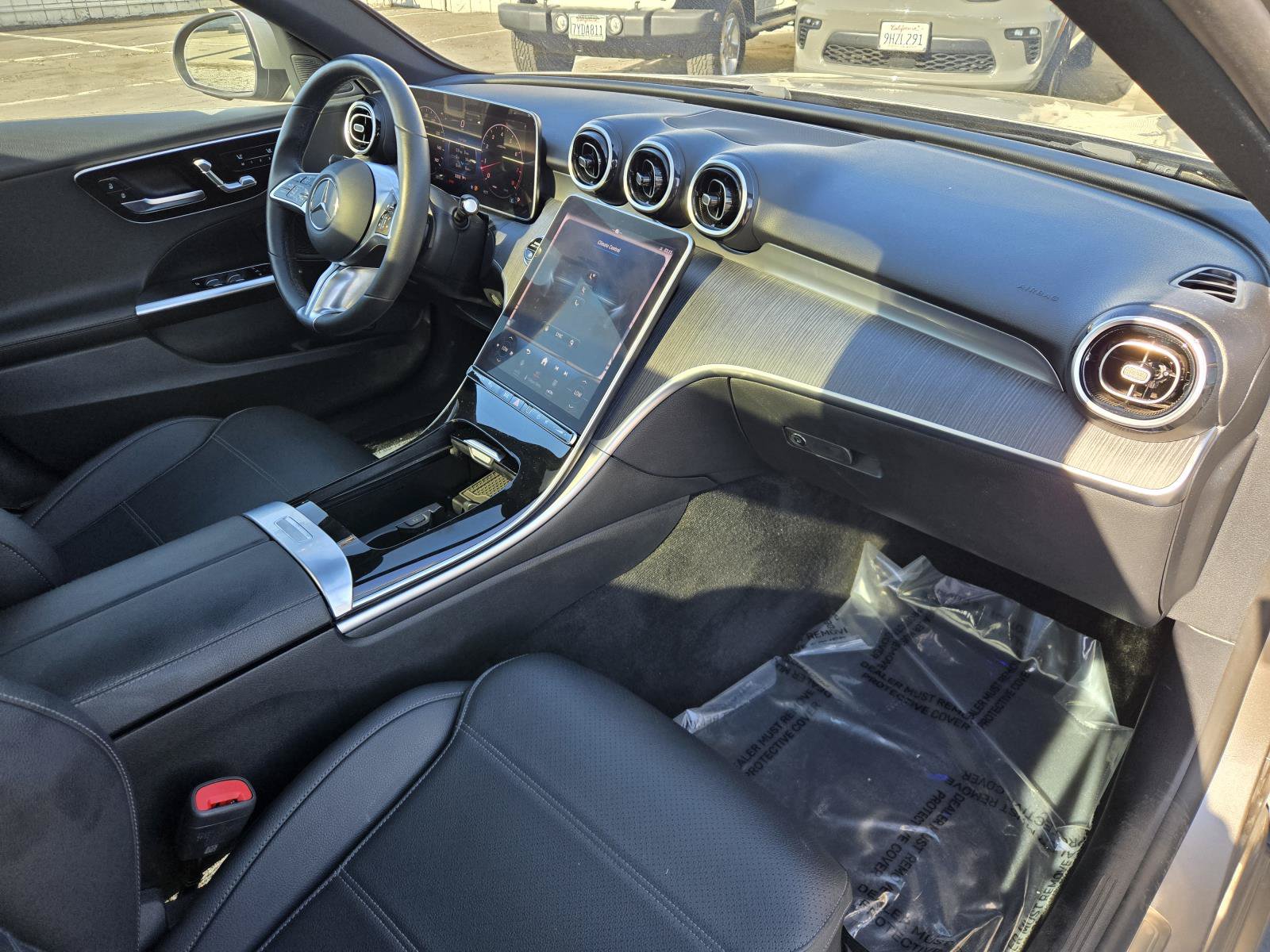 Used 2024 Mercedes-Benz C 300 Sedan w/ Winter Package image 28