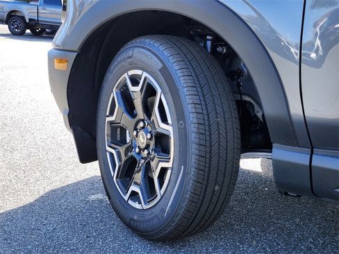 New 2025 Ford Bronco Sport Outer Banks w/ Outer Banks Tech Package+ image 32