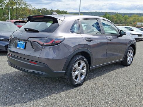 Certified 2023 Honda HR-V LX image 6