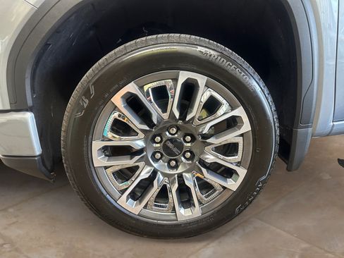 Certified 2025 GMC Sierra 1500 Denali Ultimate AWD/4WD image 31