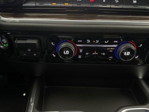 Used 2025 Chevrolet Silverado 1500 RST AWD/4WD image 18