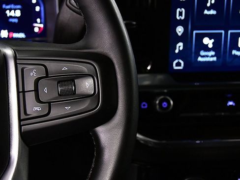 Used 2024 GMC Sierra 1500 SLT image 22