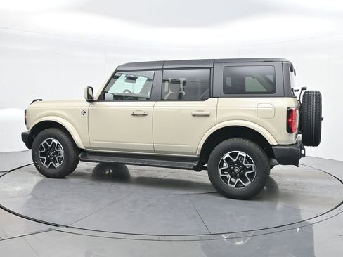 New 2025 Ford Bronco Outer Banks image 10