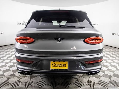 Used 2022 Bentley Bentayga image 9