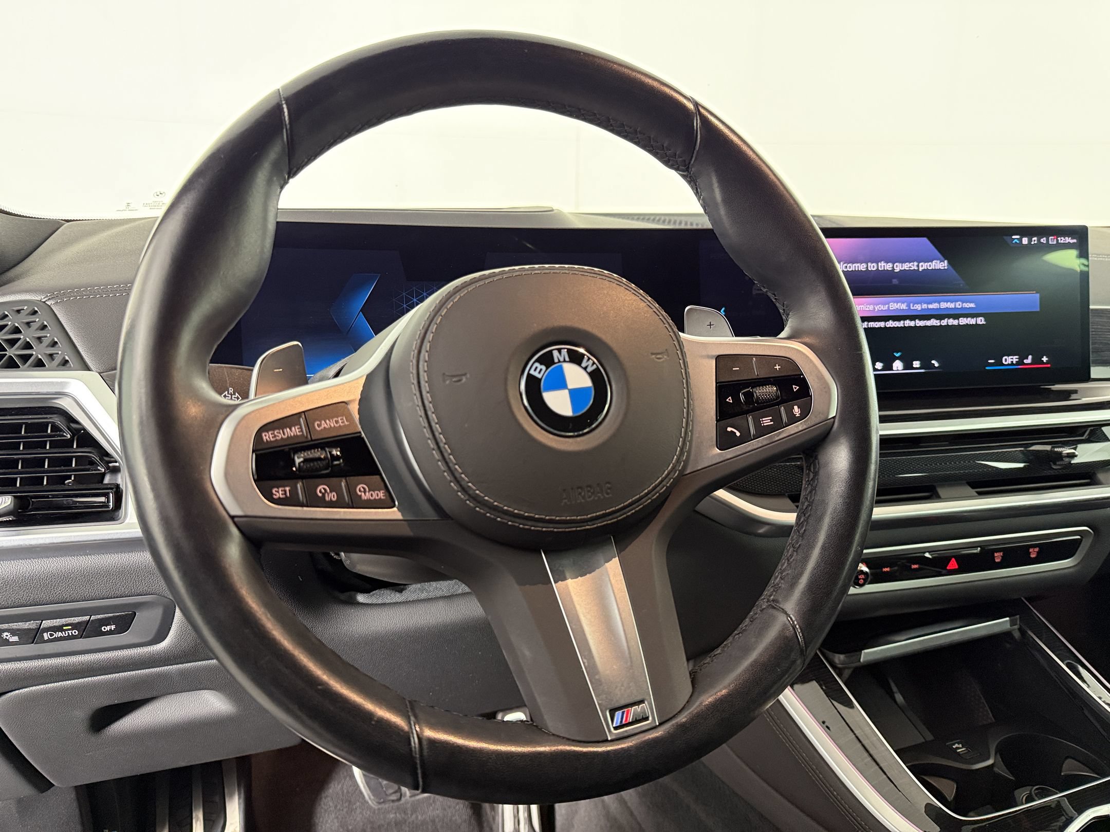 Used 2024 BMW X5 sDrive40i w/ M Sport Package RWD image 11
