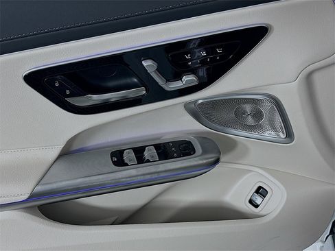 New 2026 Mercedes-Benz CLE 53 AMG 4MATIC Cabriolet image 18