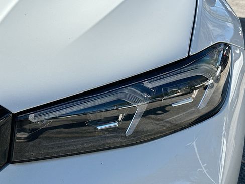 Certified 2023 BMW 330i Sedan w/ M Sport Package image 31