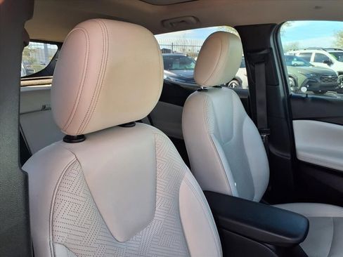 Used 2020 Buick Encore GX Essence w/ Experience Buick Package image 21