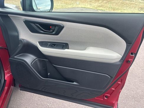 Used 2025 Subaru Forester image 18