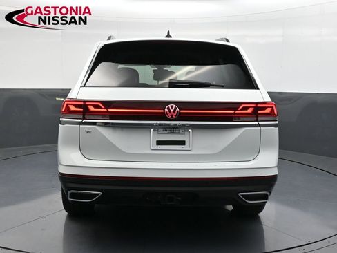 Used 2024 Volkswagen Atlas SE image 6
