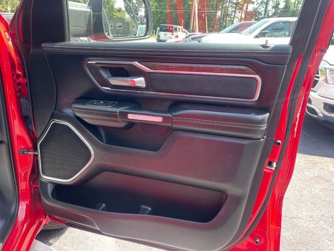 Used 2019 RAM 1500 Laramie AWD/4WD image 21