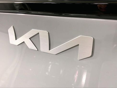 Certified 2023 Kia Sportage SX FWD image 8