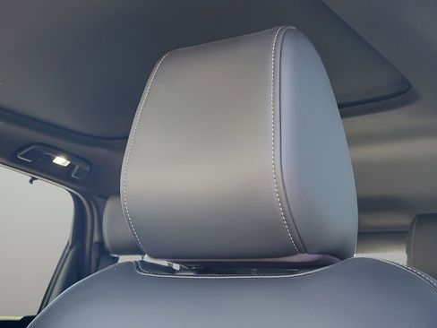 Used 2025 MAZDA CX-70 Plug-In Hybrid w/ Premium Plus image 13