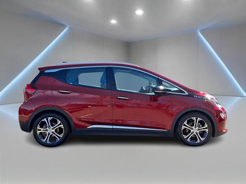 Used 2020 Chevrolet Bolt Premier w/ Infotainment Package image 4