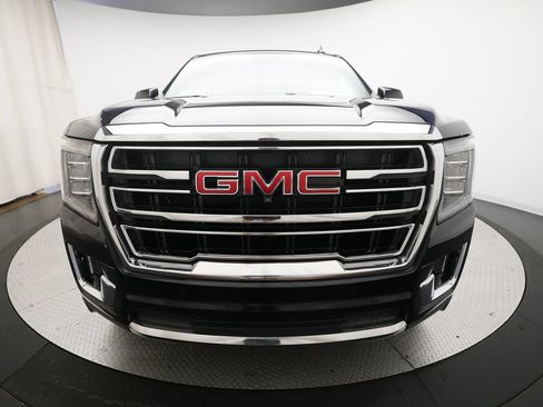 Used 2024 GMC Yukon SLT w/ SLT Luxury Package AWD/4WD image 11