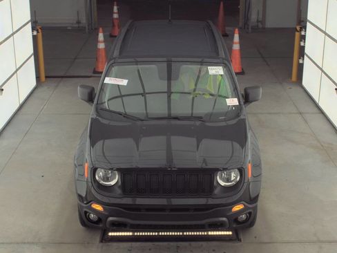 Used 2019 Jeep Renegade Sport image 12