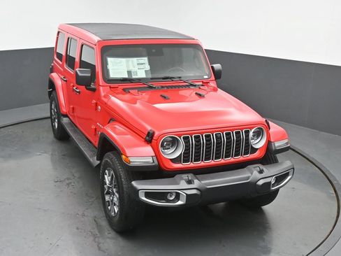 Used 2024 Jeep Wrangler Unlimited Sahara w/ Technology Group AWD/4WD image 49