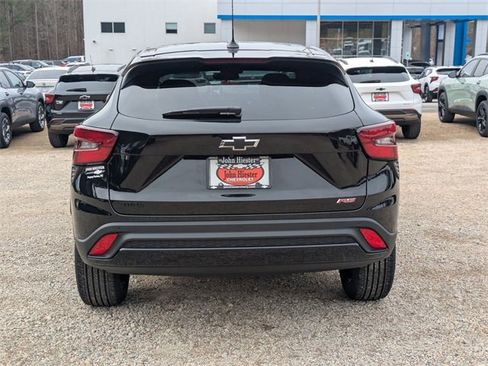 New 2026 Chevrolet Trax RS w/ Sunroof Package image 3