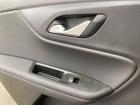 New 2025 Chevrolet Blazer LT image 24