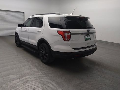Used 2019 Ford Explorer XLT w/ Equipment Group 202A image 5