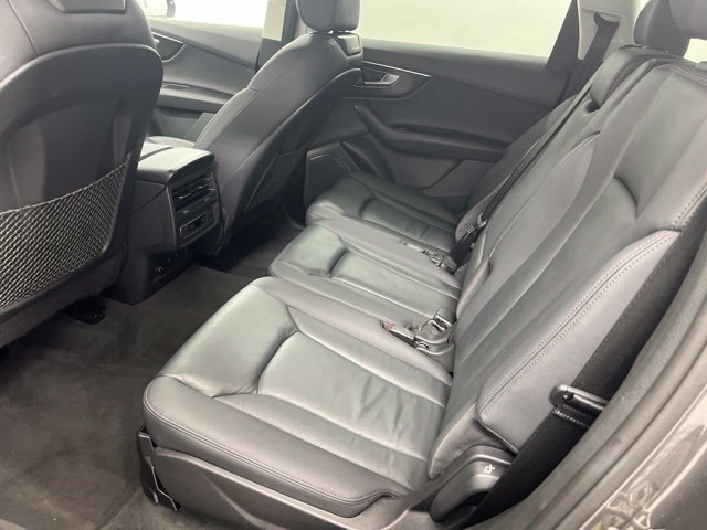 Used 2023 Audi Q7 2.0T Premium w/ Convenience Package AWD/4WD image 11