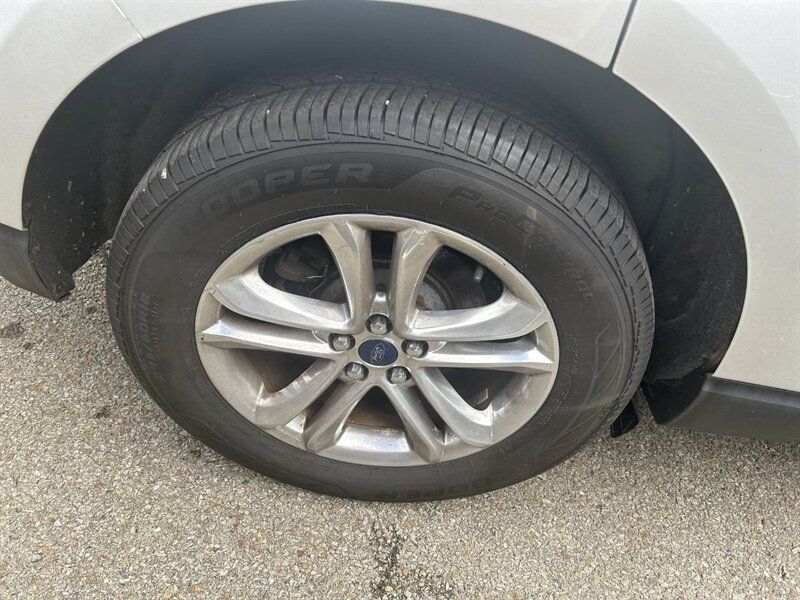 Used 2015 Ford Edge SEL w/ Equipment Group 201A AWD/4WD image 23