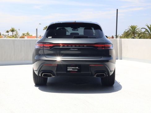 Certified 2024 Porsche Macan AWD/4WD image 10