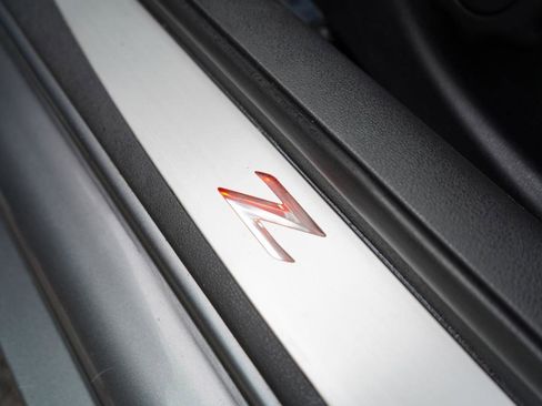 Used 2016 Nissan 370Z Coupe image 19