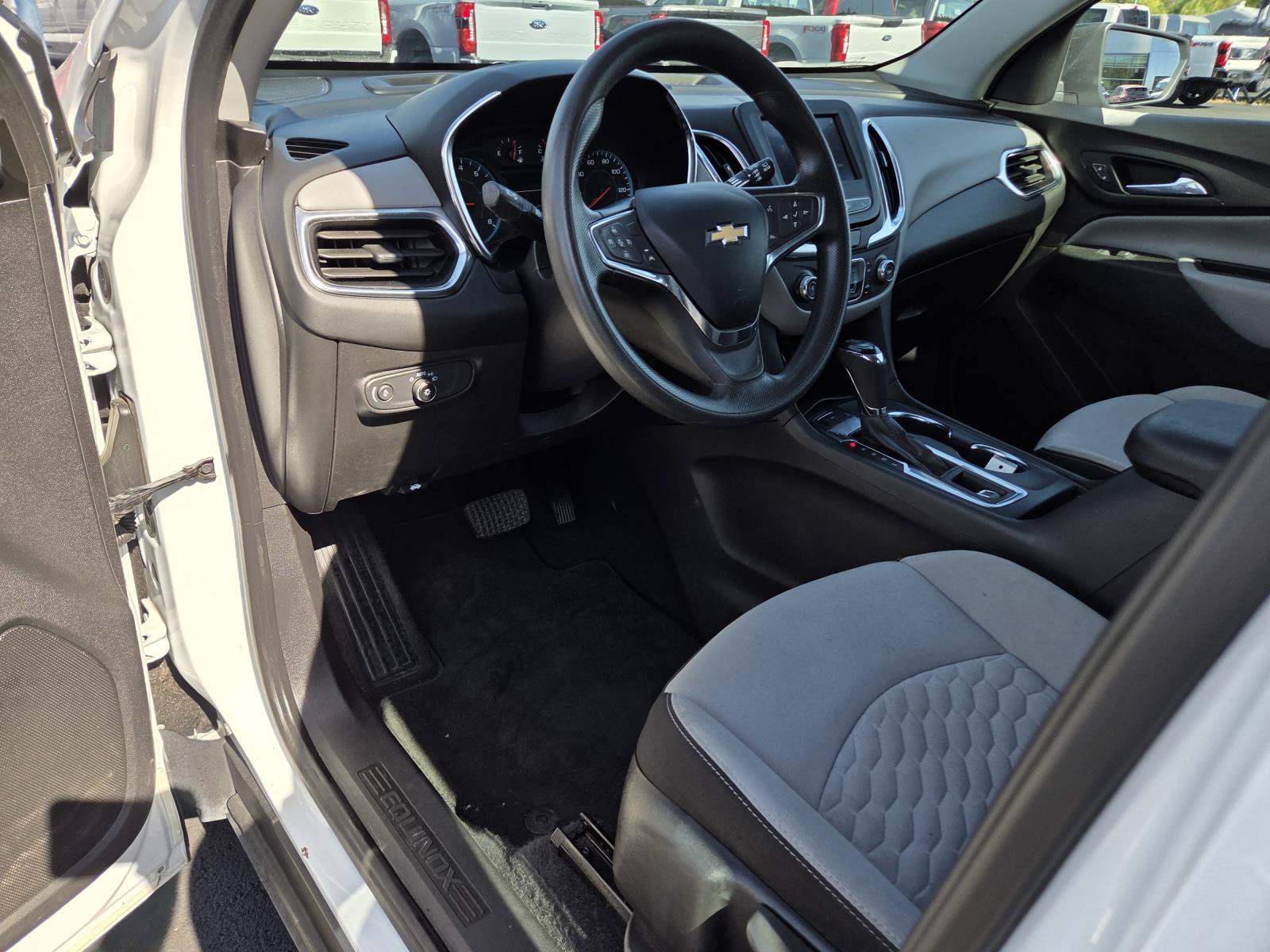 Used 2021 Chevrolet Equinox LS AWD/4WD image 11