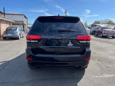 Used 2019 Jeep Grand Cherokee Altitude image 4
