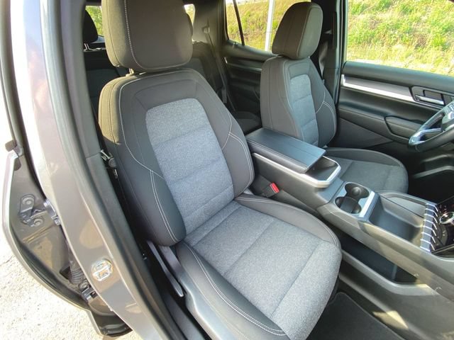 Used 2025 GMC Terrain Elevation AWD/4WD image 27
