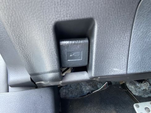 Used 2025 Toyota Camry SE FWD image 45
