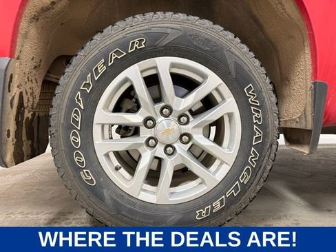 Used 2020 Chevrolet Silverado 1500 LT w/ All-Star Edition image 24