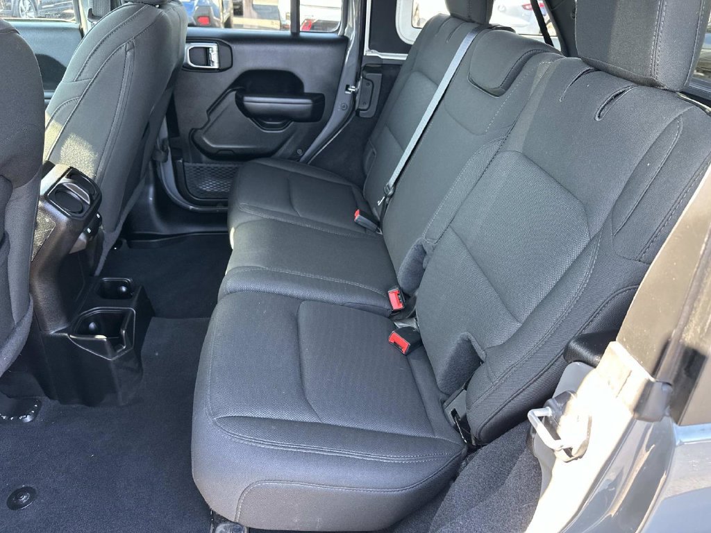 Used 2020 Jeep Wrangler Unlimited Sport AWD/4WD image 12
